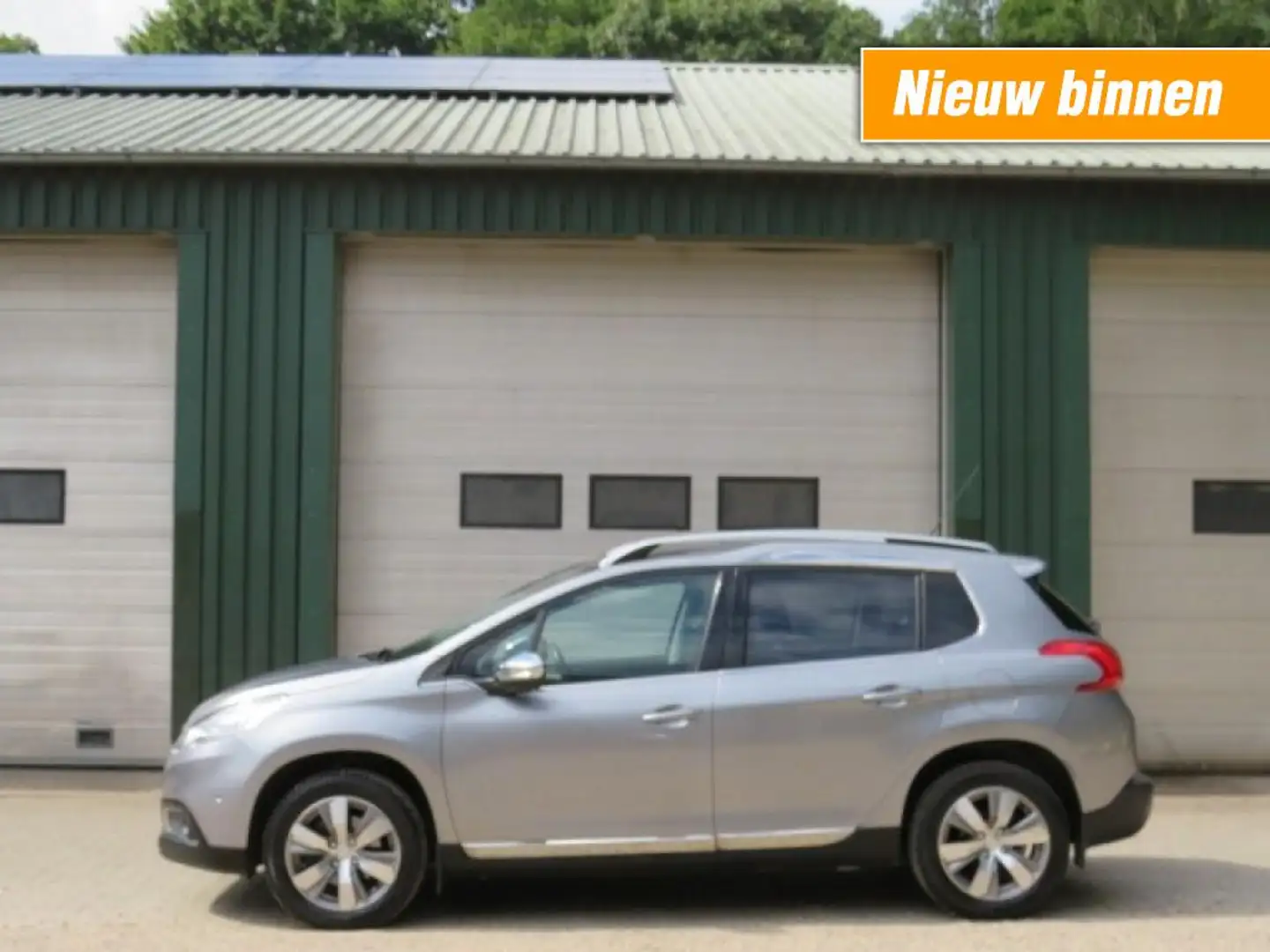 Peugeot 2008 1.6VTi Allure Grijs - 1