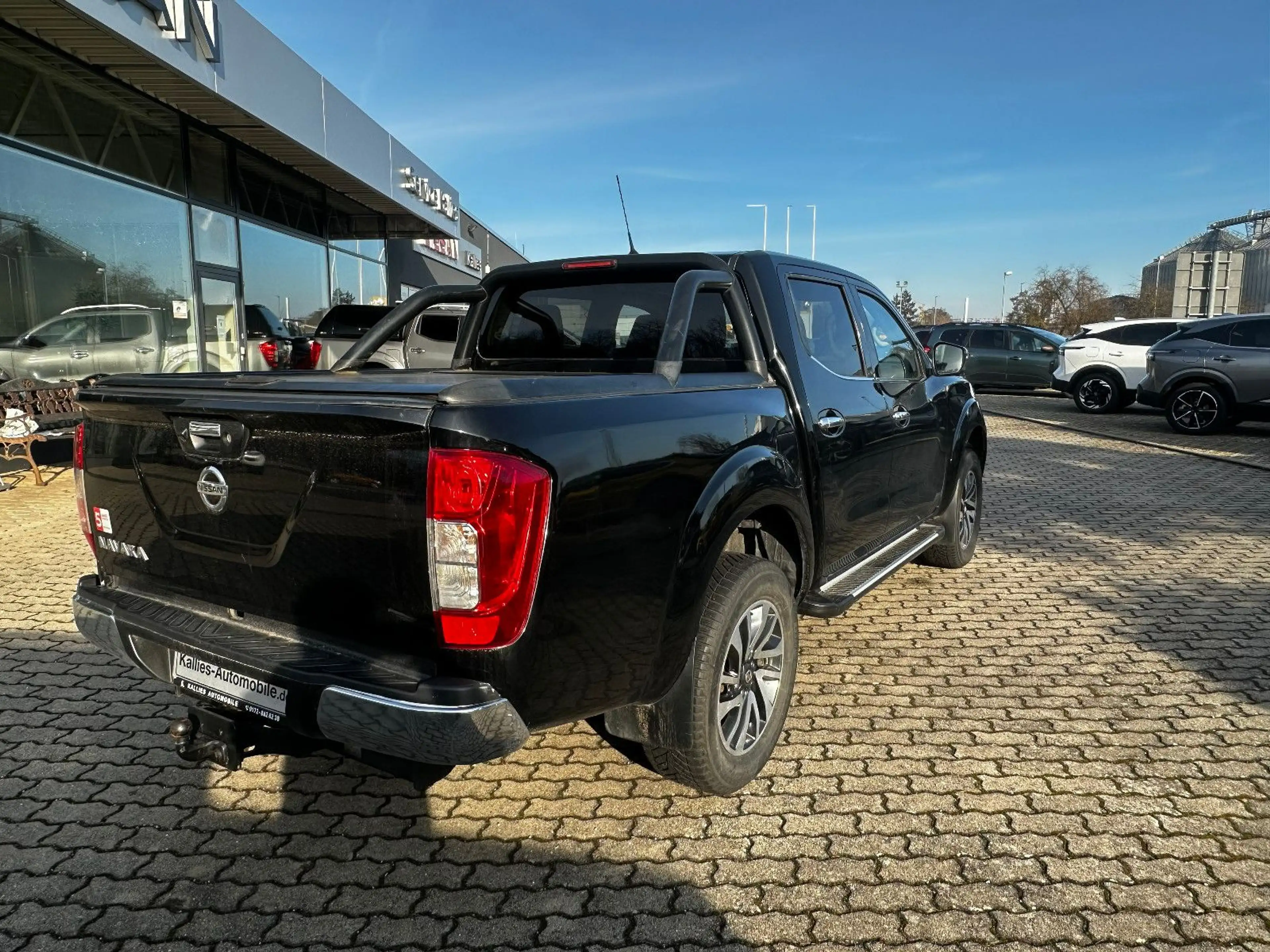 Nissan Navara Tekna — photo 6