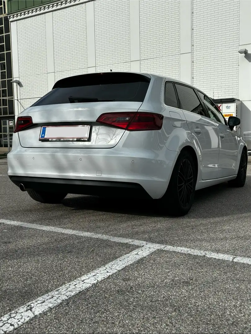 Audi A3 SB Ultra 1,6 TDI Weiß - 2