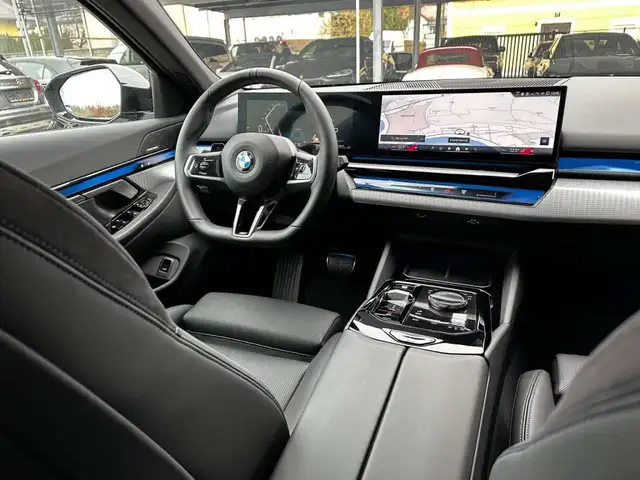 BMW 520 i Touring Aut. *M-Paket*ACC*H Ansicht 33