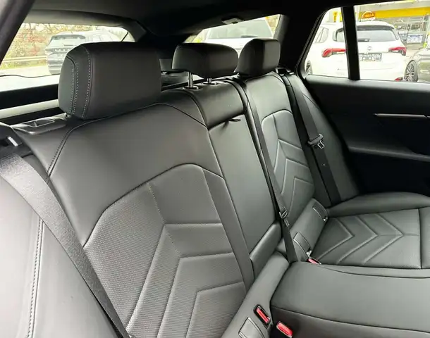 BMW 520 i Touring Aut. *M-Paket*ACC*H Ansicht 31