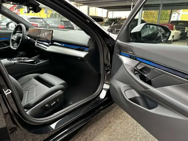 BMW 520 i Touring Aut. *M-Paket*ACC*H Ansicht 22