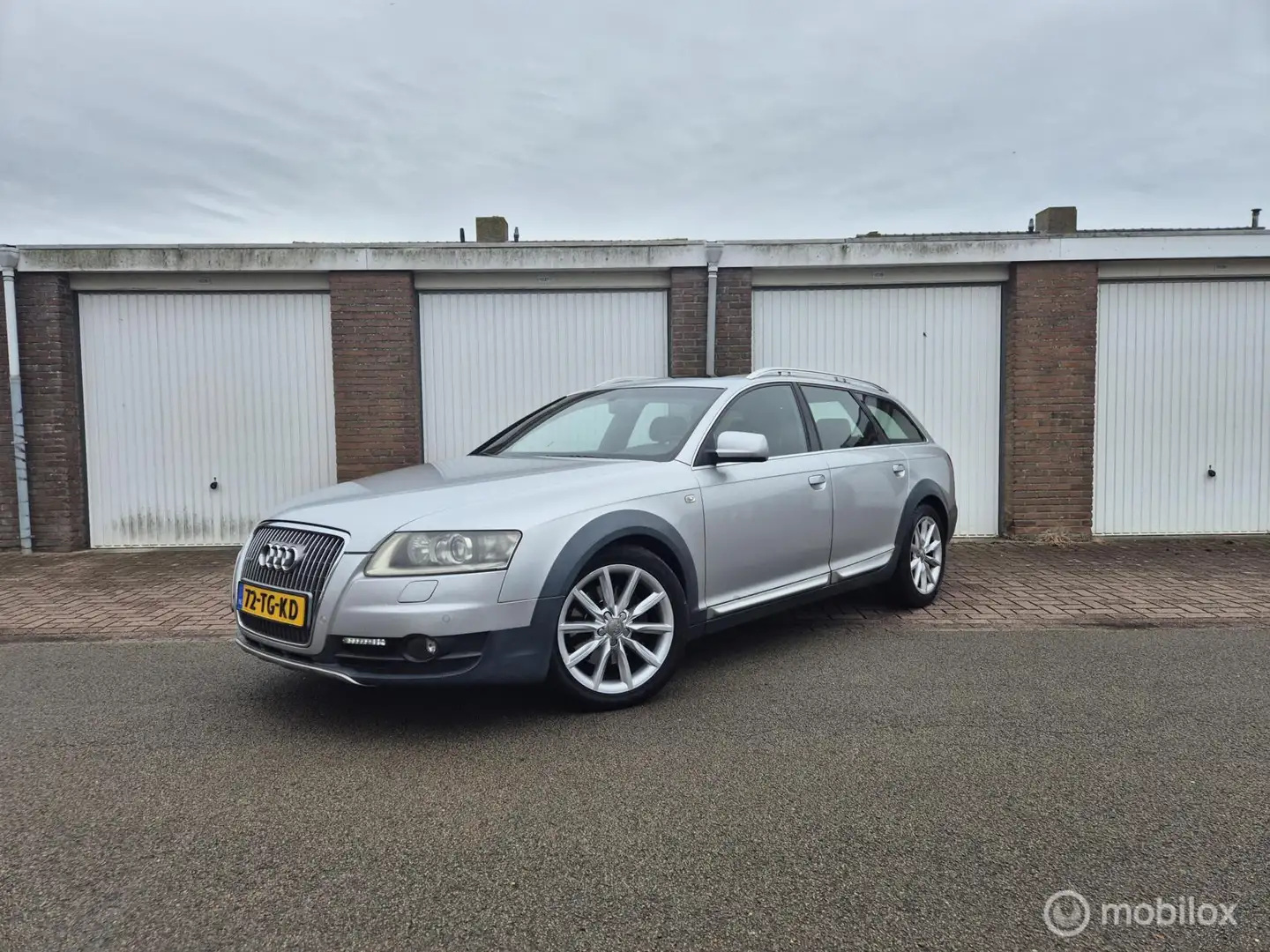 Audi A6 allroad quattro 3.0 TDI Pro Line / Origineel NL / Youngtim Gris - 1