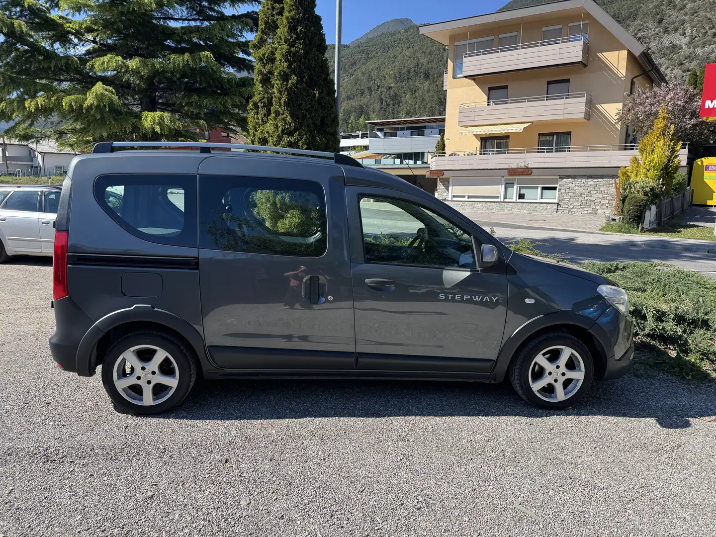 Dacia Dokker Stepway dCi 90 S&S - 1