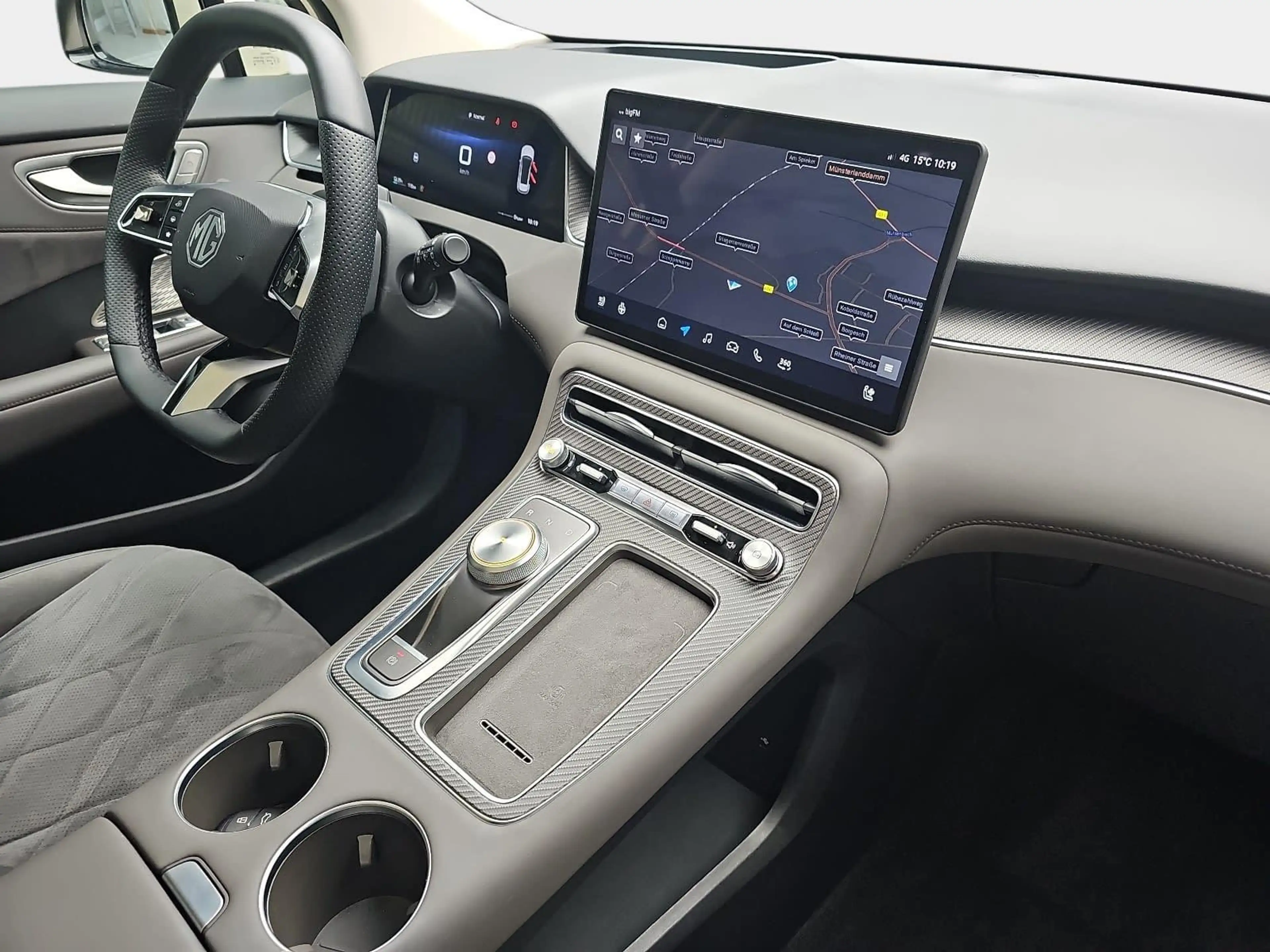 MG MGS6 EV MGS6 EV 77 KWH LUXURY AWD PANORAMA LEDER 20-ZOLL — photo 17