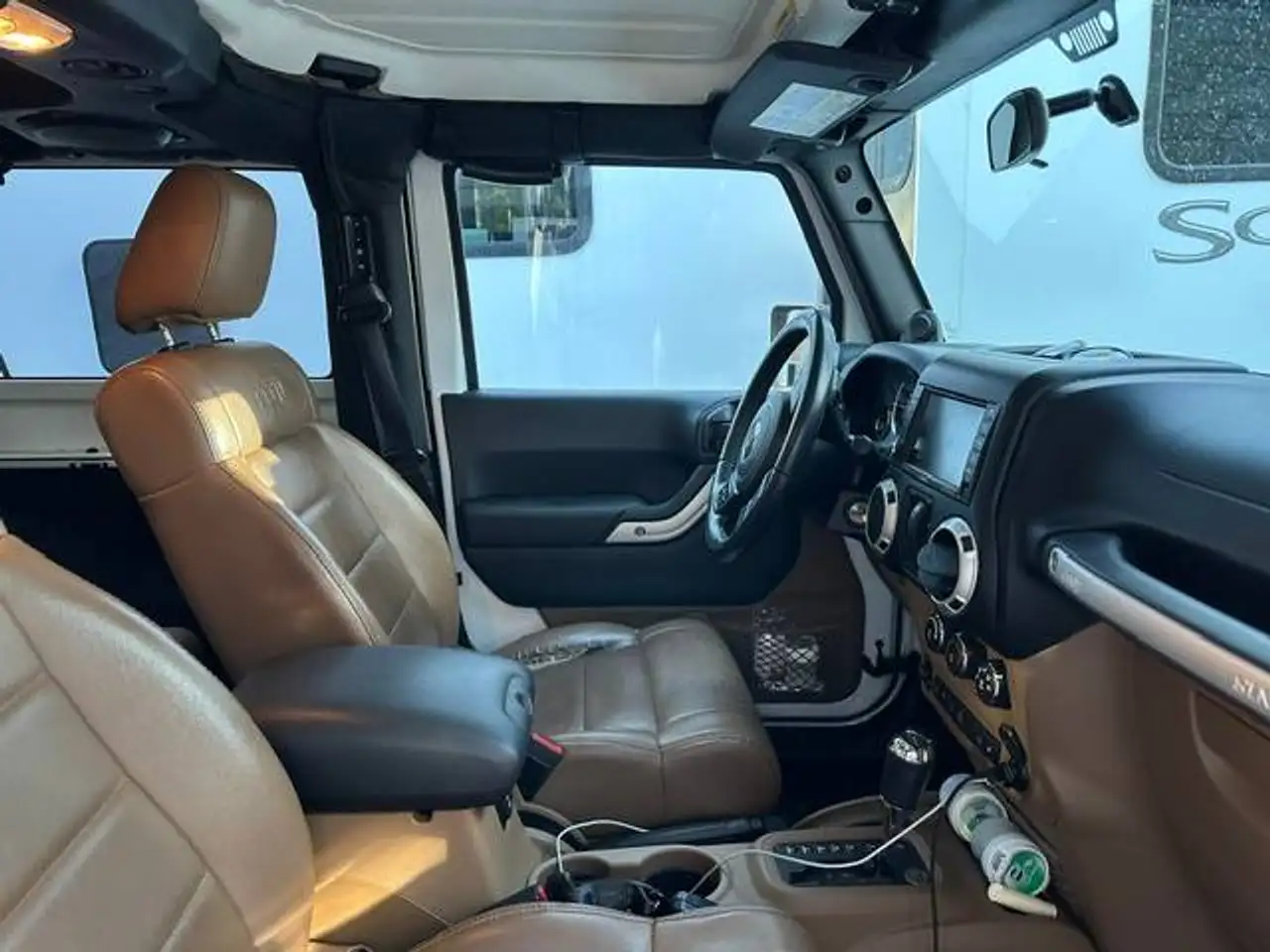 Jeep Wrangler снимка Jeep Wrangler