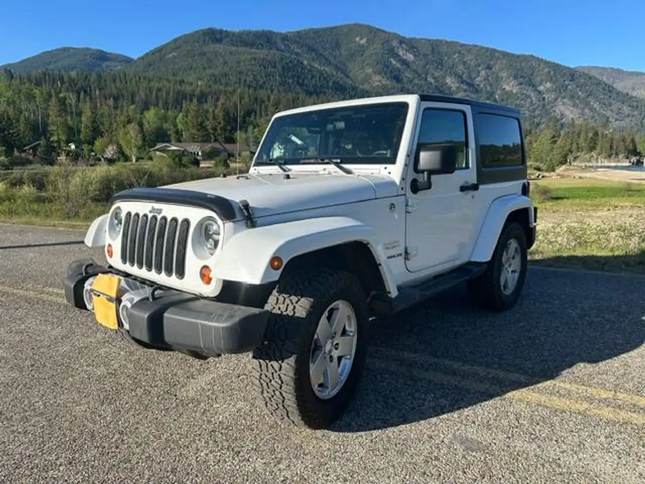 Jeep Wrangler снимка Jeep Wrangler