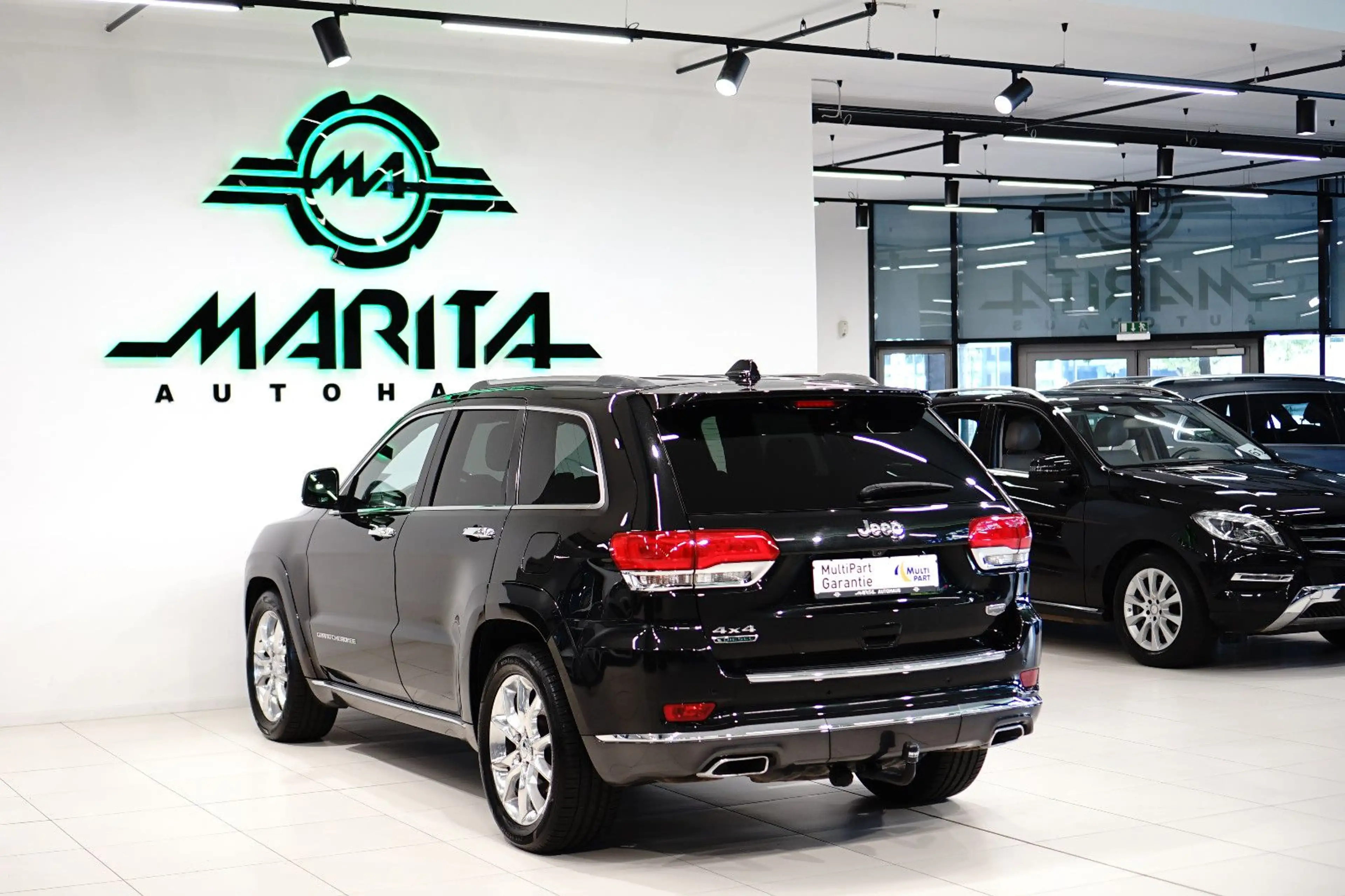 Jeep Grand Cherokee 3.0 CRD|OVERLAND|ACC|LUFT|KAMERA| — photo 12