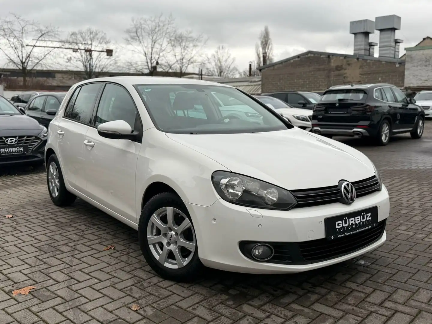 Volkswagen Golf VI Team BlueMotion/BMT Navi*Alu*Szhz*Eu5 Weiß - 1