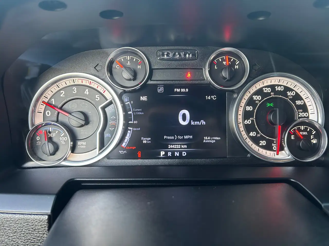RAM 2500 снимка RAM 2500