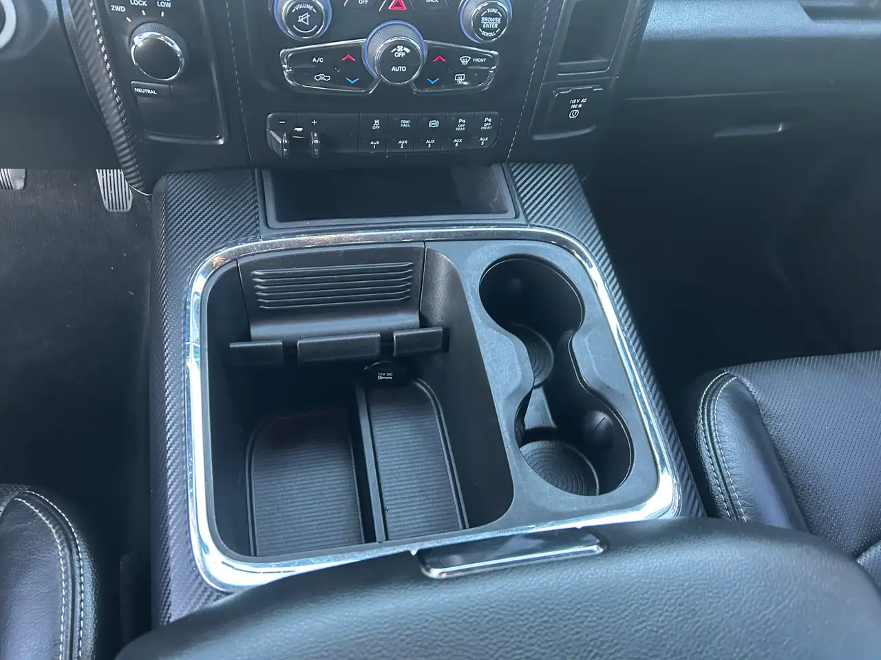 RAM 2500 снимка RAM 2500
