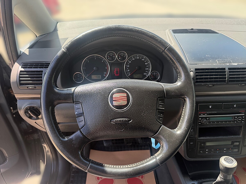 SEAT Alhambra Stylance Luxus 1,9 TDI — photo 12