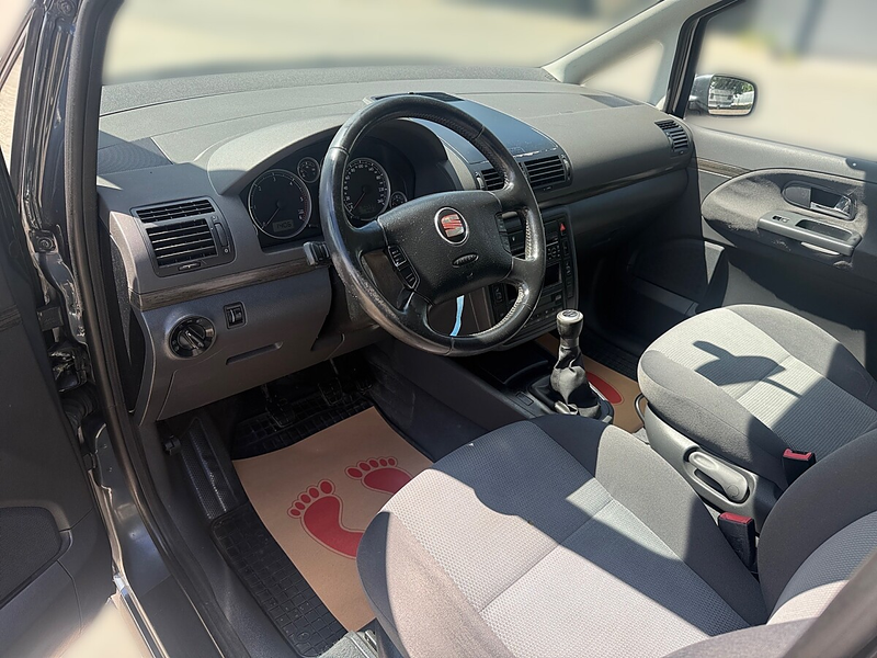 SEAT Alhambra Stylance Luxus 1,9 TDI — photo 9