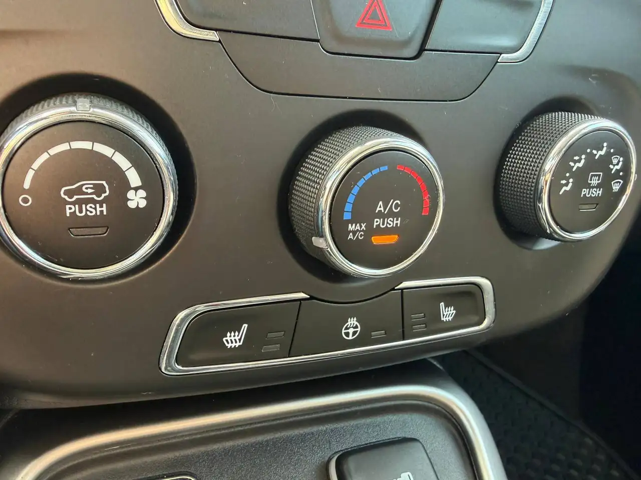 Jeep Compass photo Jeep Compass