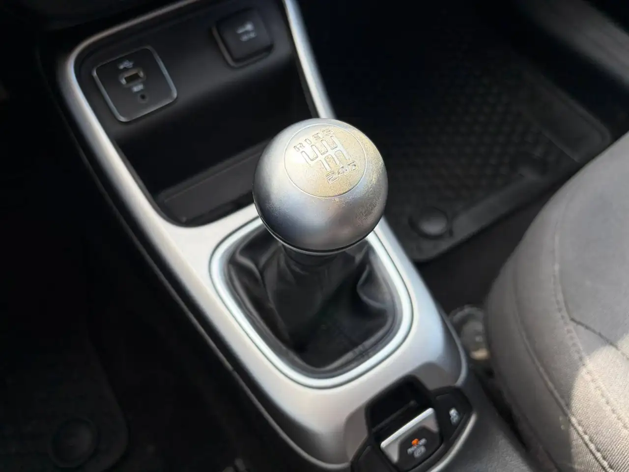 Jeep Compass photo Jeep Compass