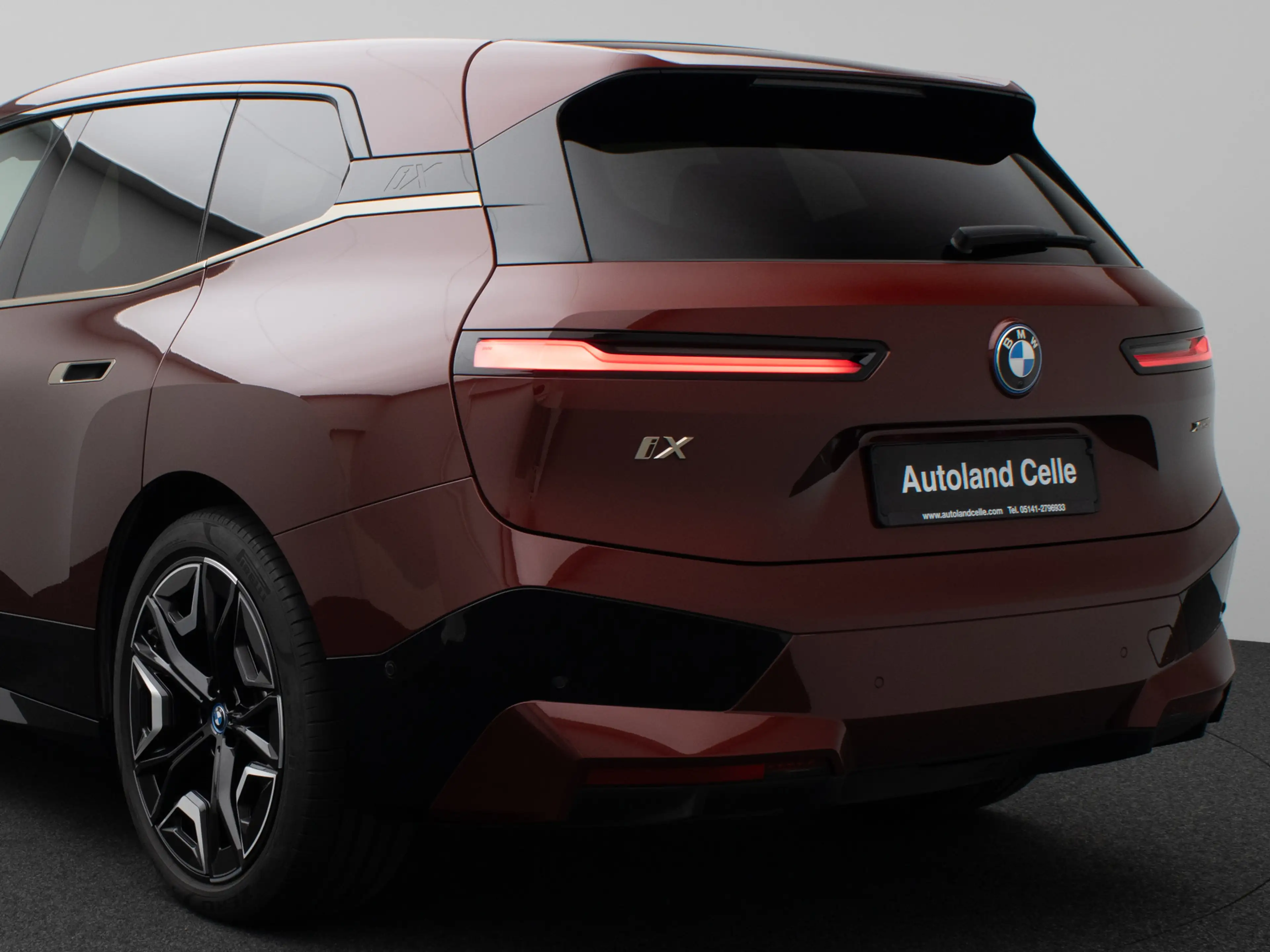 BMW iX Sport Pano Sky-Lounge 360°Laser SoftCl — photo 14