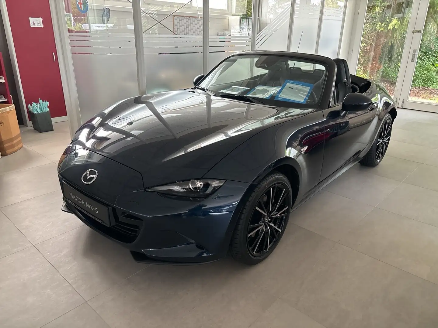 Mazda MX-5 2.0L SKYACTIV-G 184PS Exclusive Blau - 1