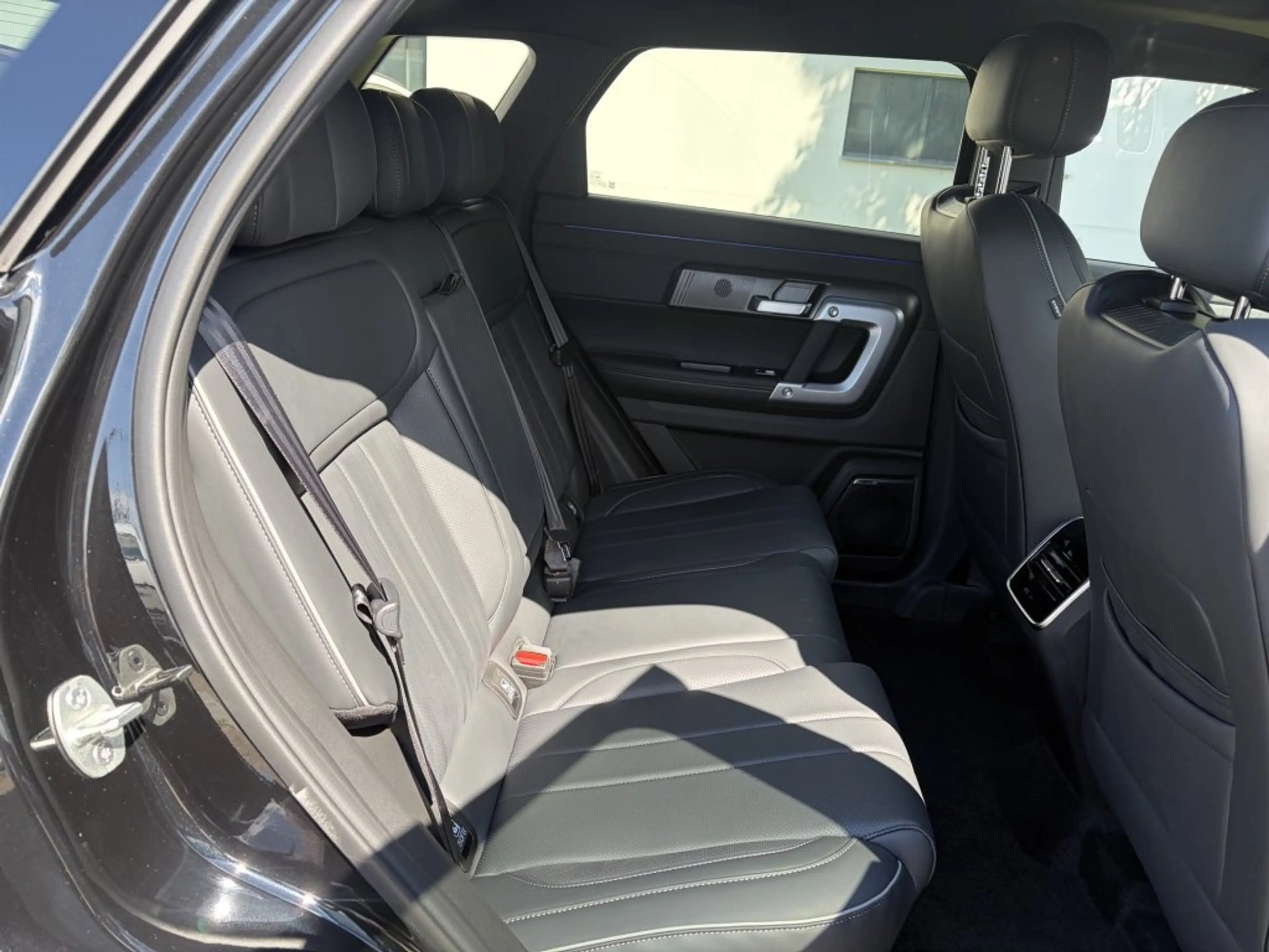 Jaecoo J7 7 PHEV Premium — photo 8