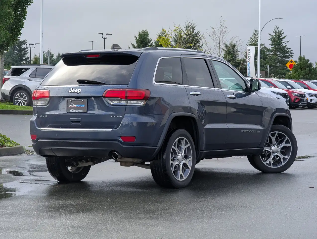 Jeep Grand Cherokee снимка Jeep Grand Cherokee