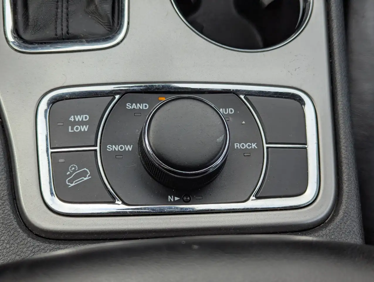 Jeep Grand Cherokee снимка Jeep Grand Cherokee