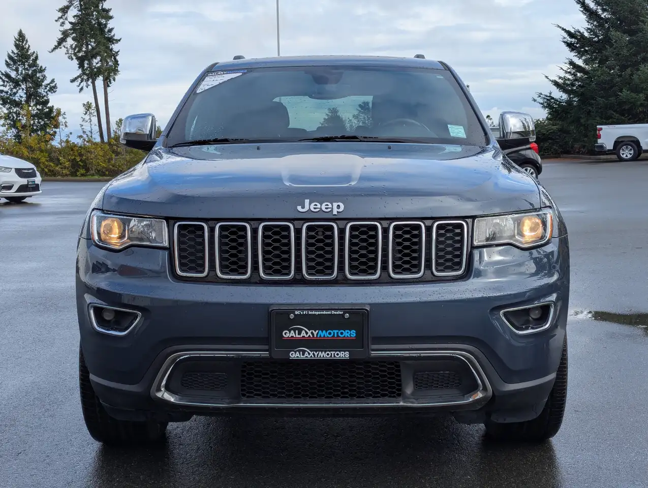 Jeep Grand Cherokee снимка Jeep Grand Cherokee