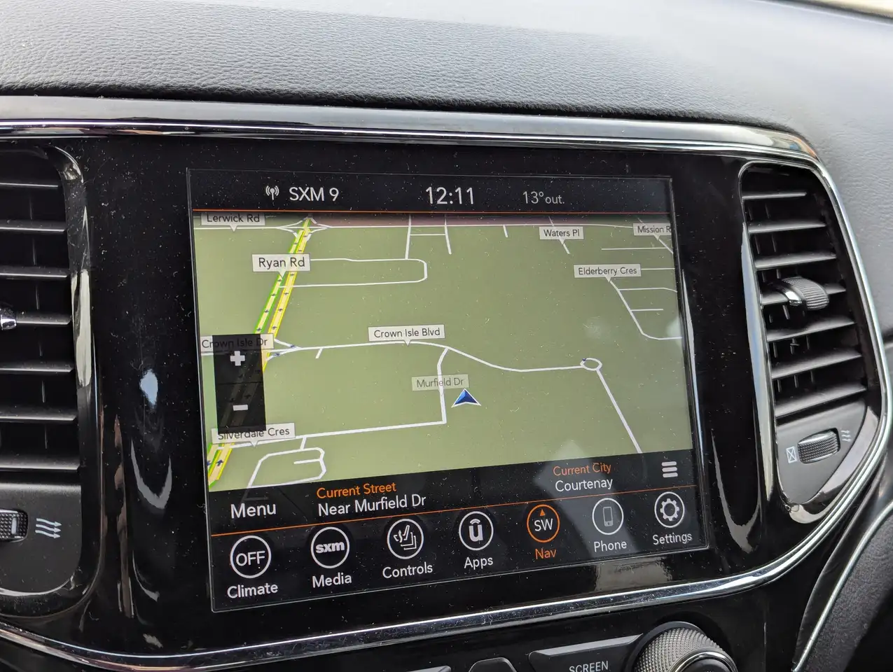 Jeep Grand Cherokee снимка Jeep Grand Cherokee