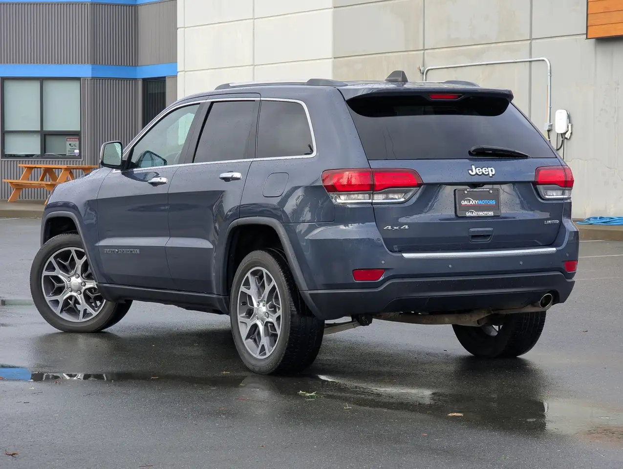 Jeep Grand Cherokee снимка Jeep Grand Cherokee