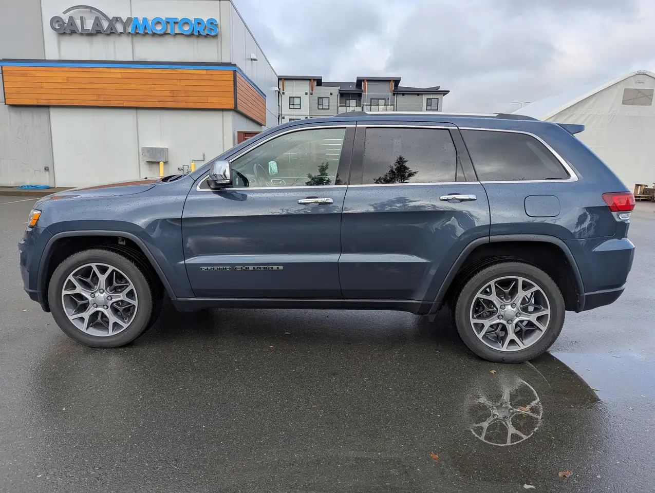 Jeep Grand Cherokee снимка Jeep Grand Cherokee