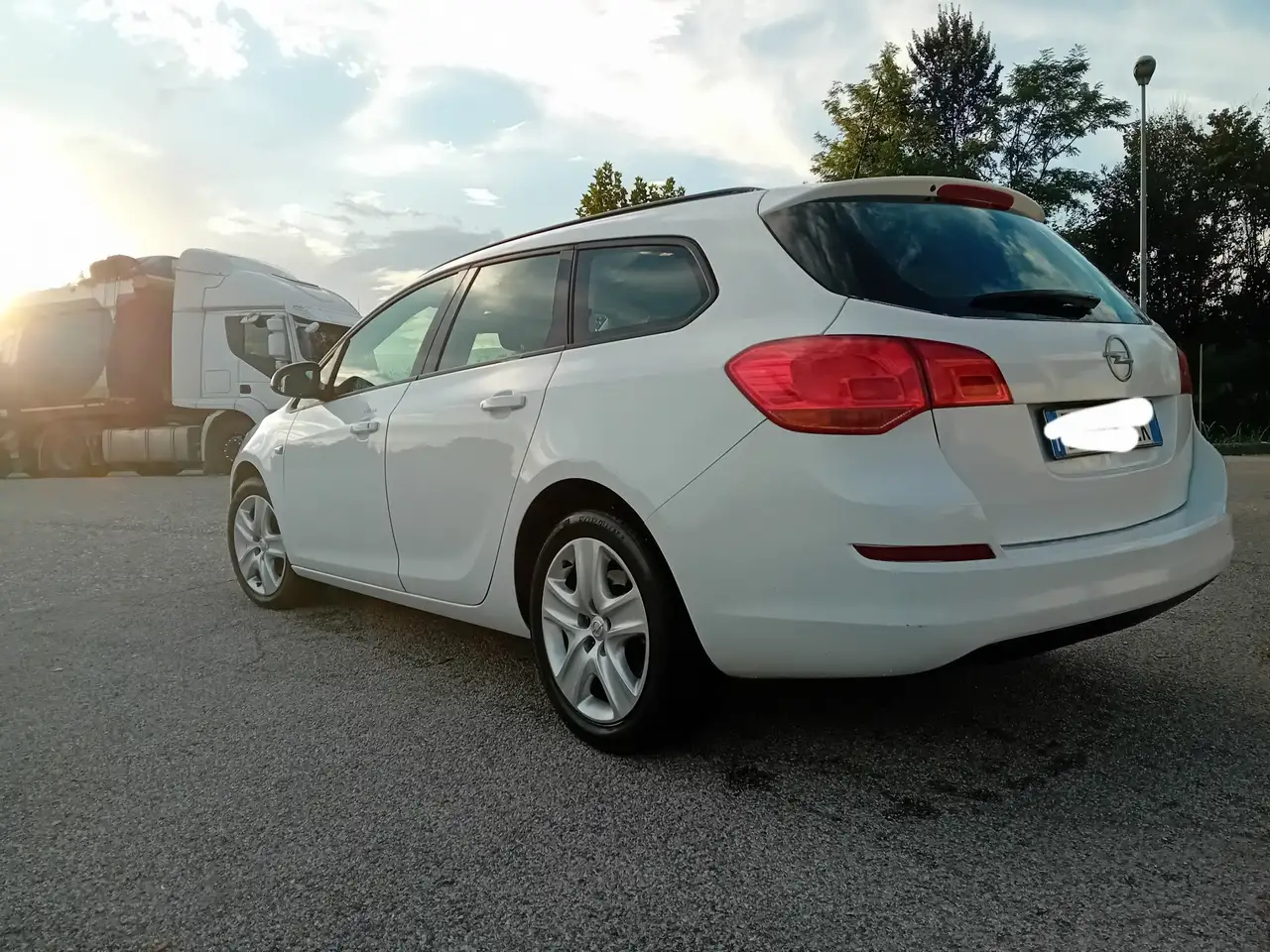 Opel Astra 3p 2.0 dti Sport Edition, foto 1