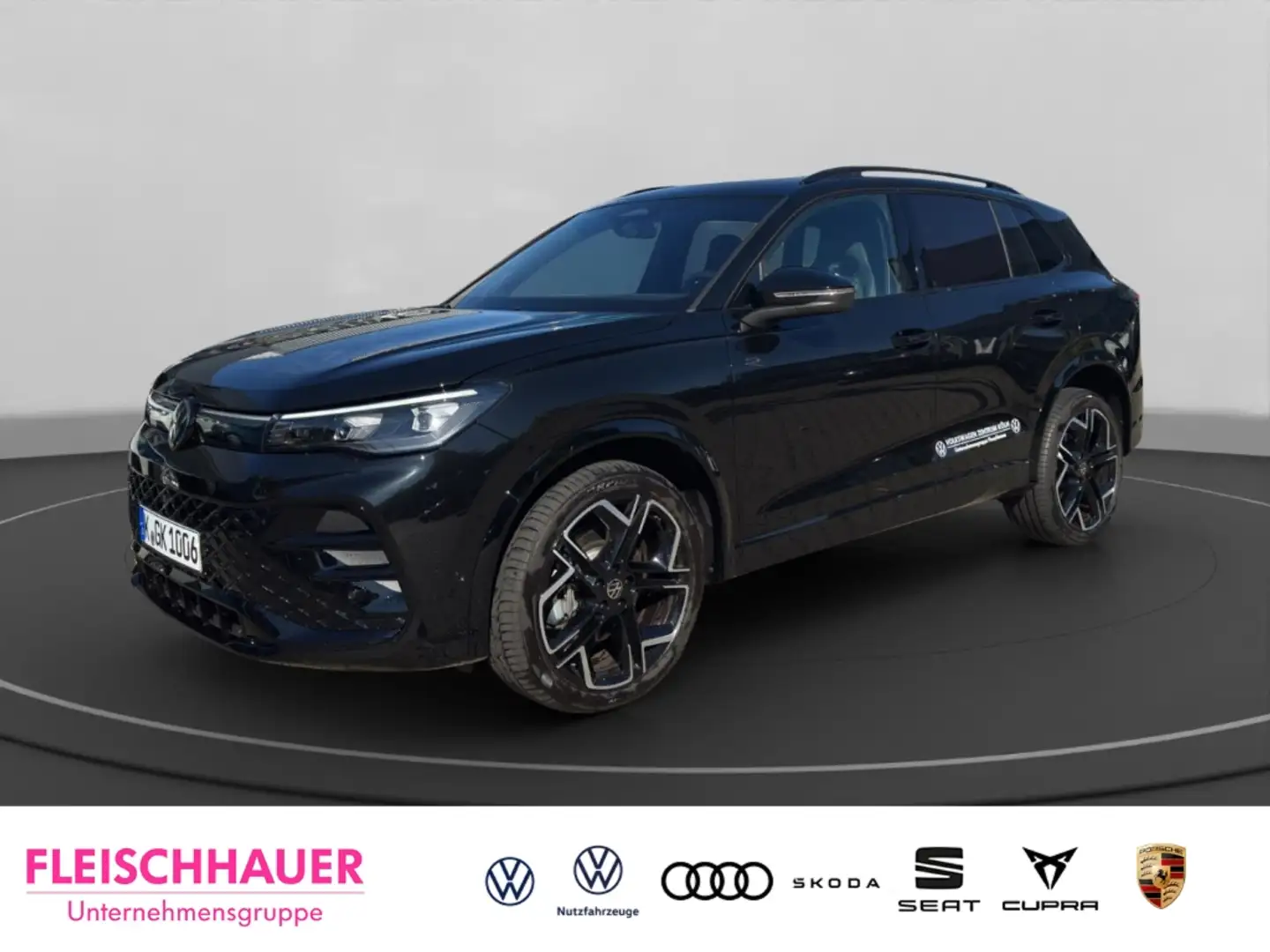 Volkswagen Tiguan 2.0 kW 4Motion EU6e R-Line 2,0 l TDI SCR 4MOTION 1 Schwarz - 1