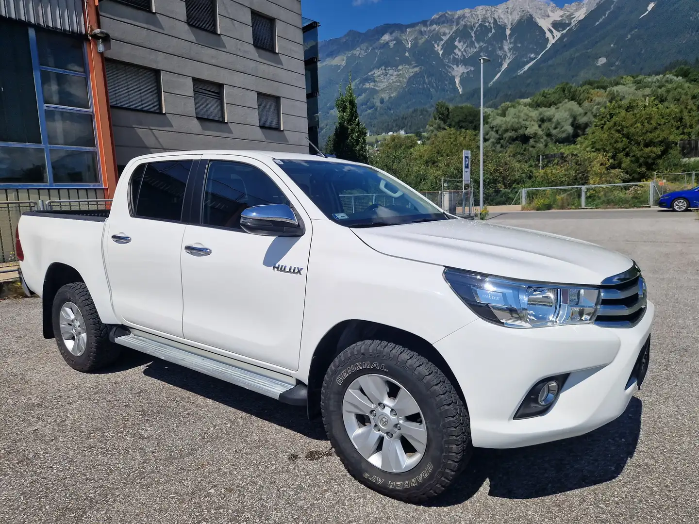 Toyota Hilux 2.4D 4WD Comfort-Pickerl neu! AHK-Navi-Kamera Weiß - 1