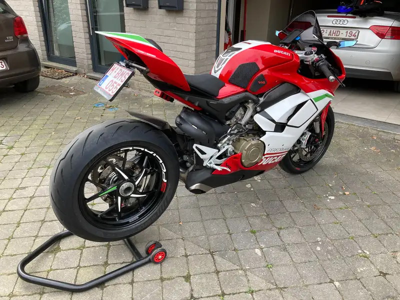 Ducati PANIGALE V4 - foto 4