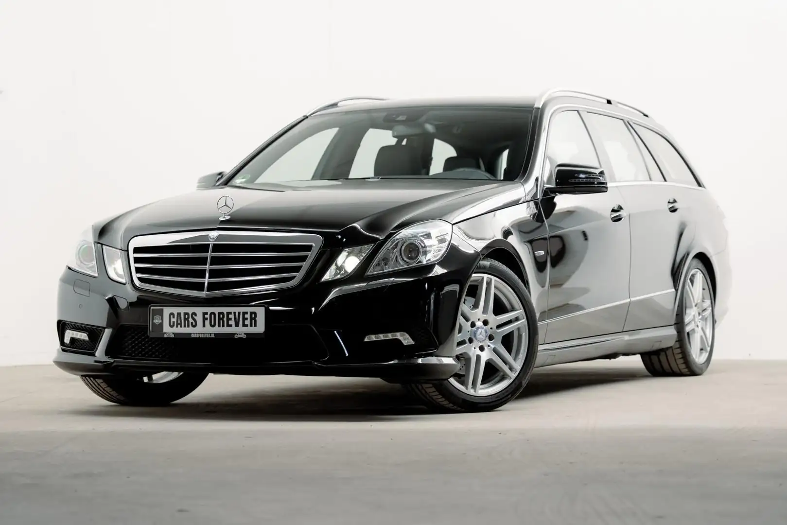 Mercedes-Benz E 250 Estate CGI Avantgarde € 24.850,- Ex BTW 100.728 Km Nero - 1