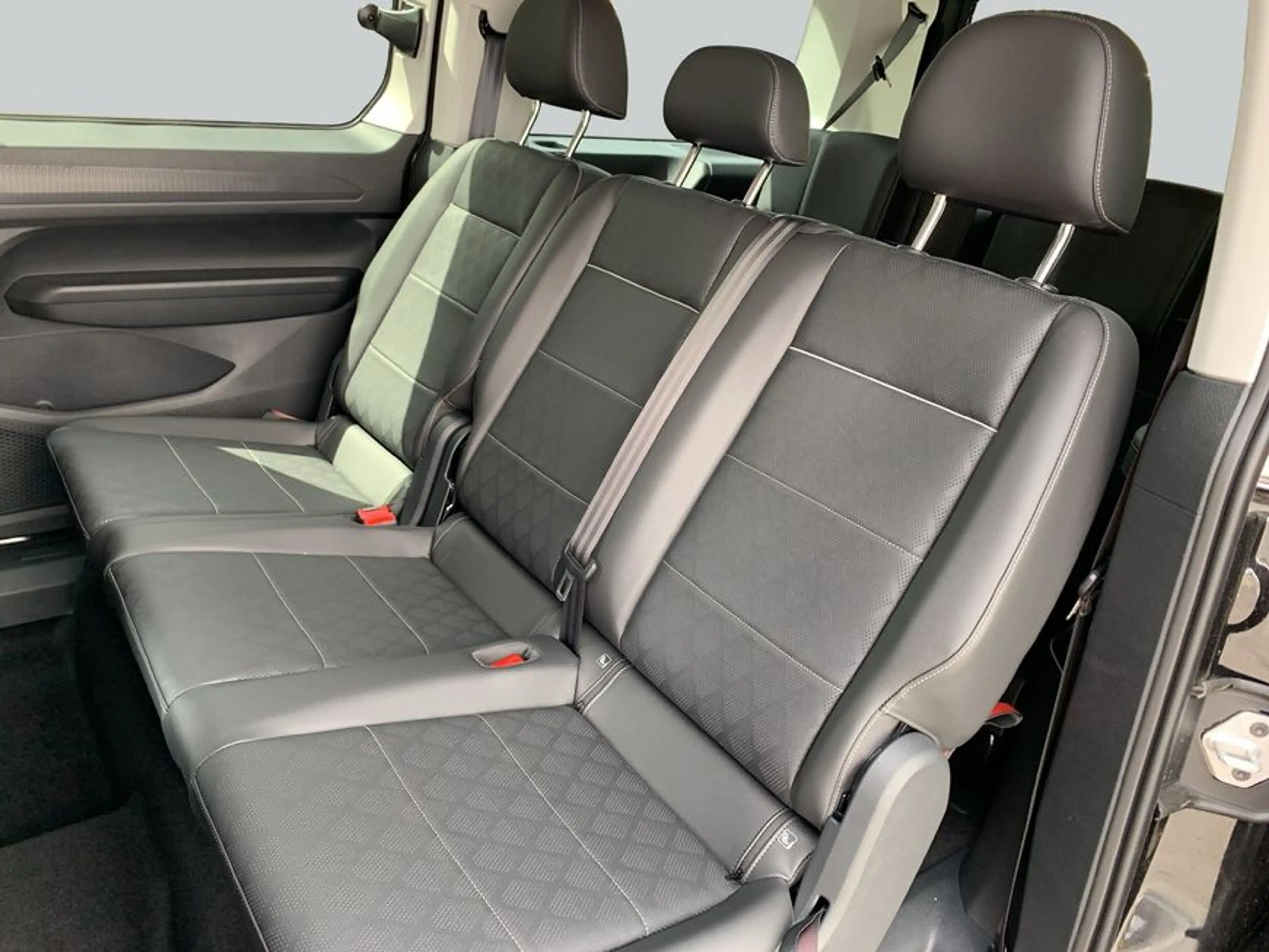 Ford Grand Tourneo Connect 1.5 Aut. TITANIUM 7 Sitze AH — photo 11