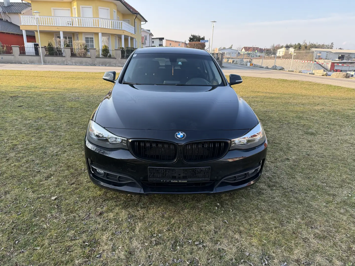 BMW 318 318d GT Sport - 1