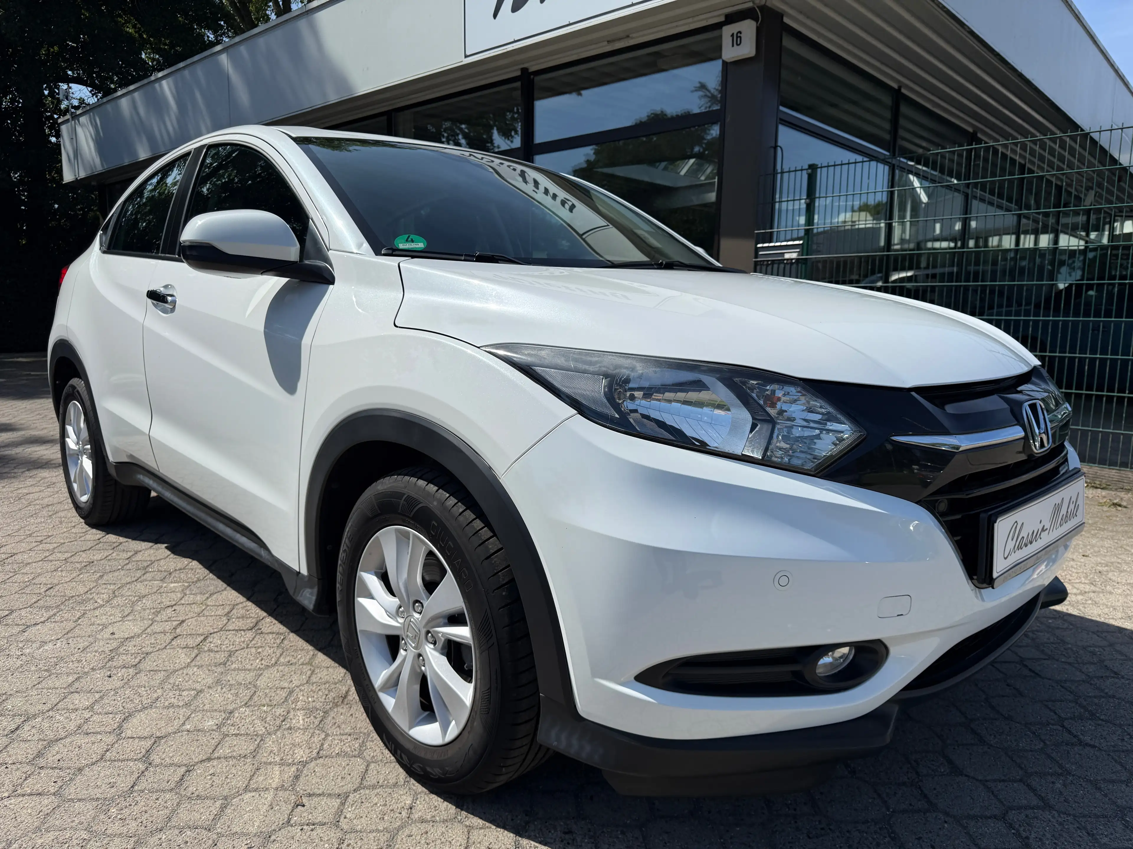 Honda HR-V 1.5 i-VTEC Elegance *1.Hand*HU a.W. neu*PDC*SHZ*Klimaautom.*Tempomat* — photo 3