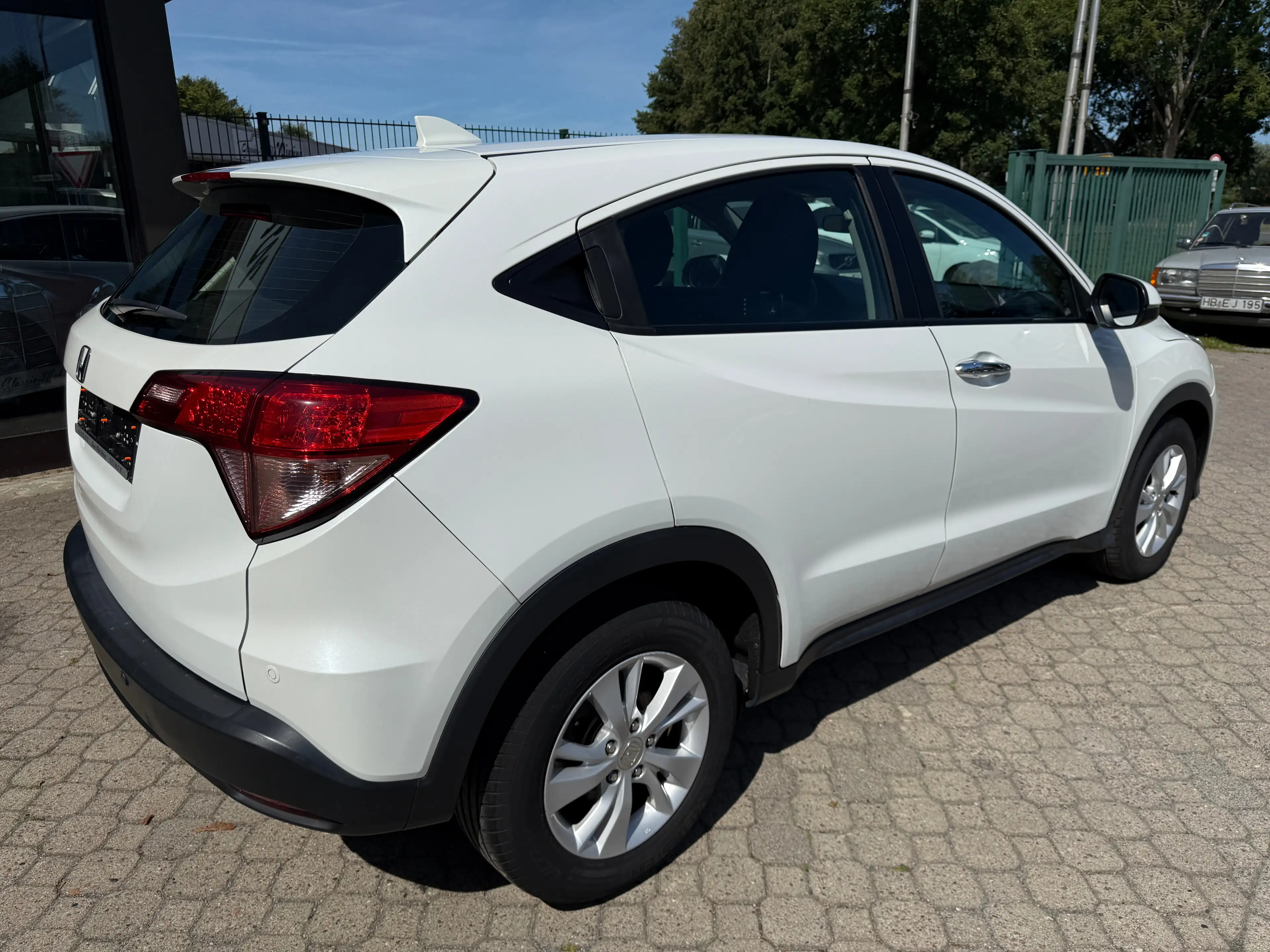 Honda HR-V 1.5 i-VTEC Elegance *1.Hand*HU a.W. neu*PDC*SHZ*Klimaautom.*Tempomat* — photo 5