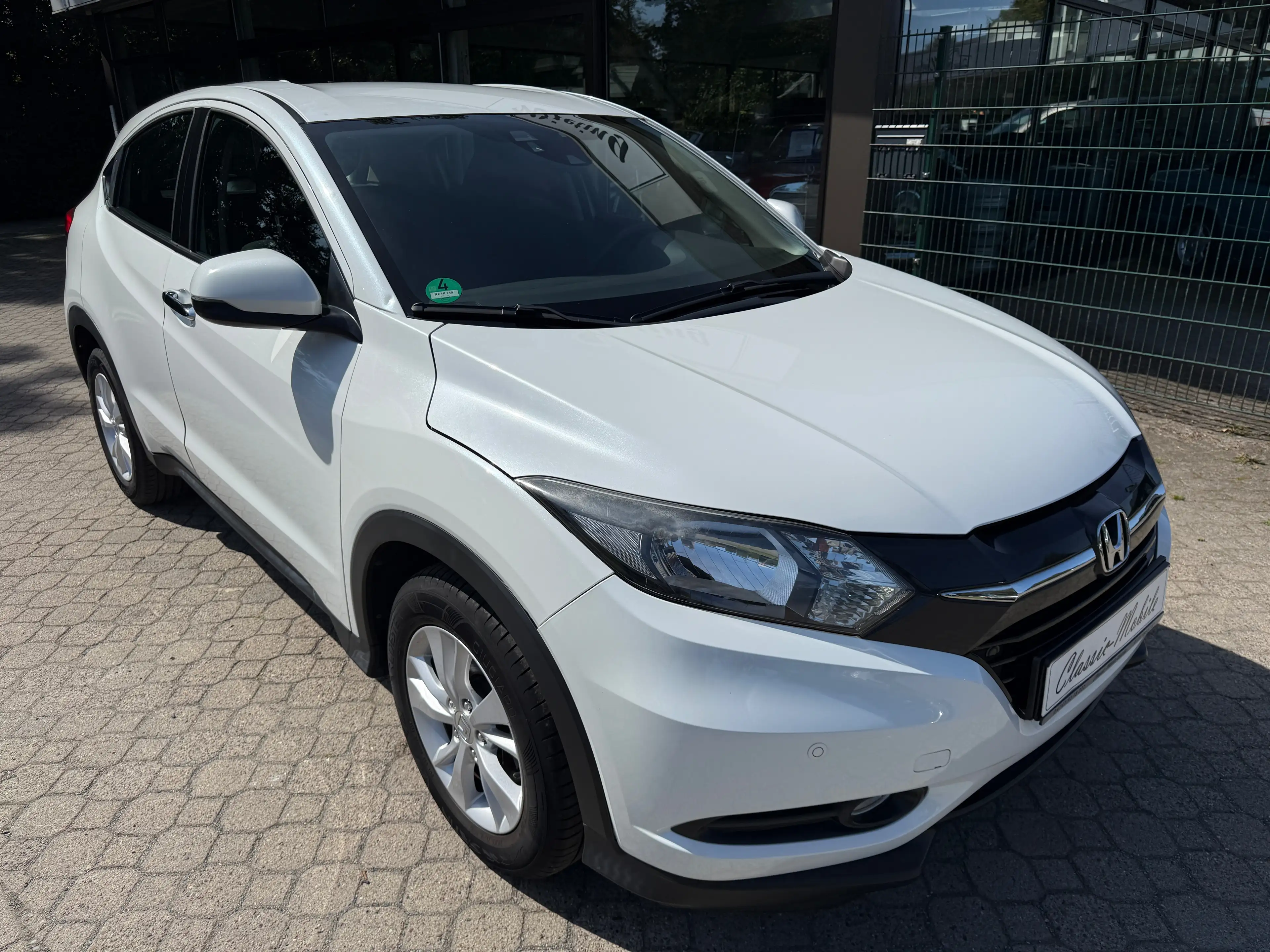 Honda HR-V 1.5 i-VTEC Elegance *1.Hand*HU a.W. neu*PDC*SHZ*Klimaautom.*Tempomat*