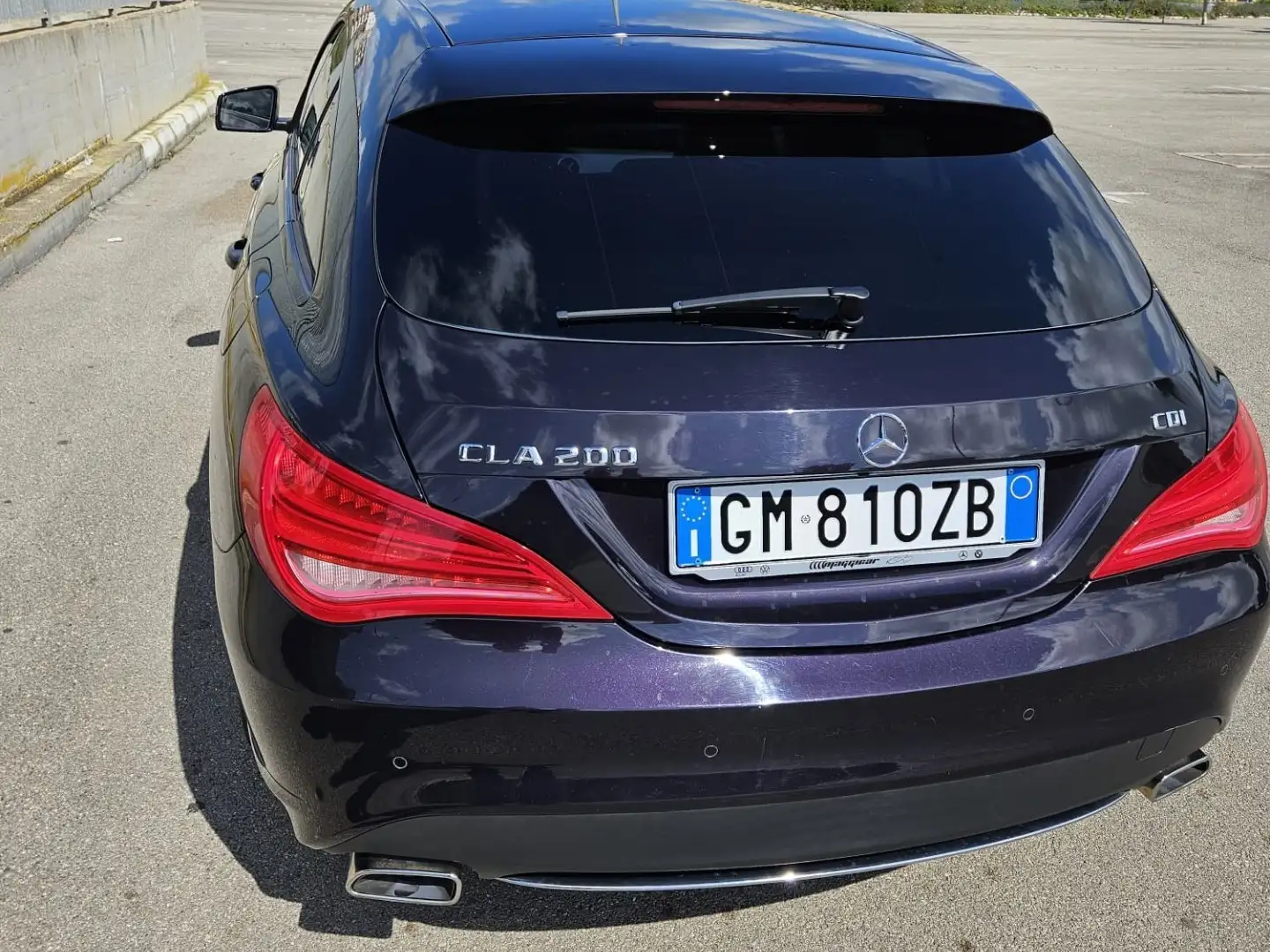 Mercedes-Benz CLA 200 Shooting Brake d (cdi) Premium - 2