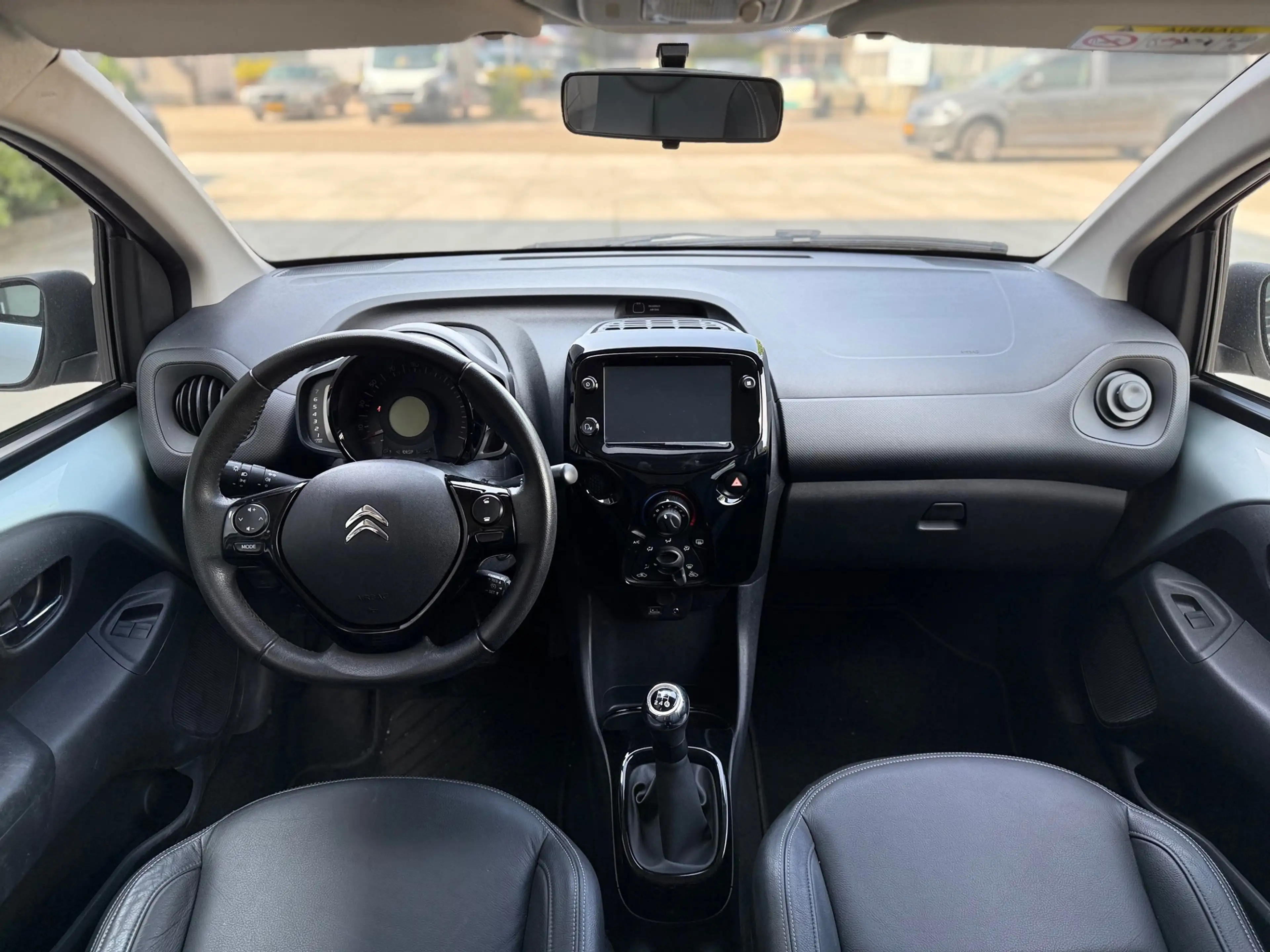 Citroen C1 1.0 VTi Urban Ride — photo 11