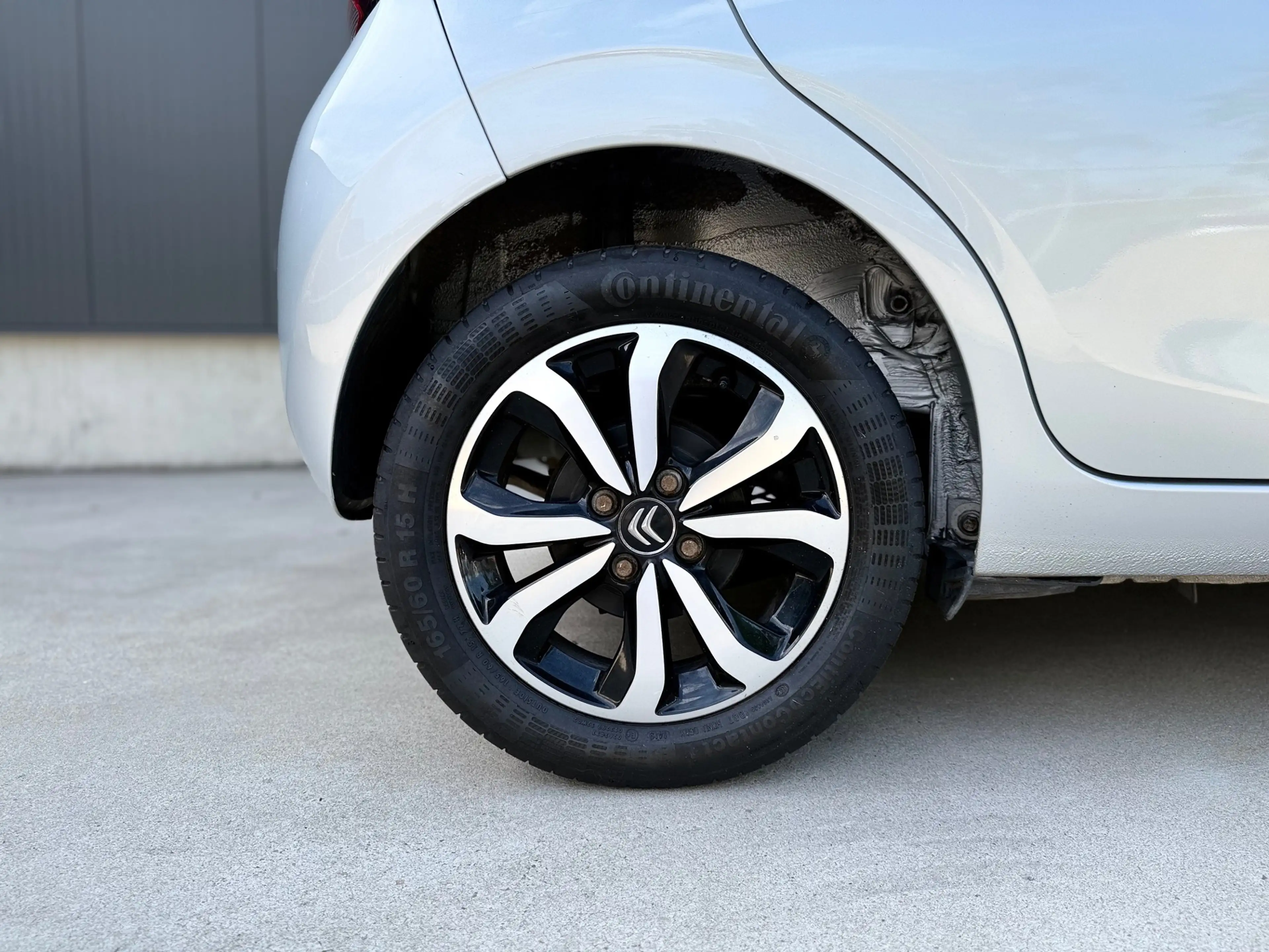 Citroen C1 1.0 VTi Urban Ride — photo 9