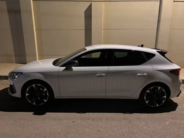 Cupra León 2023, foto 7