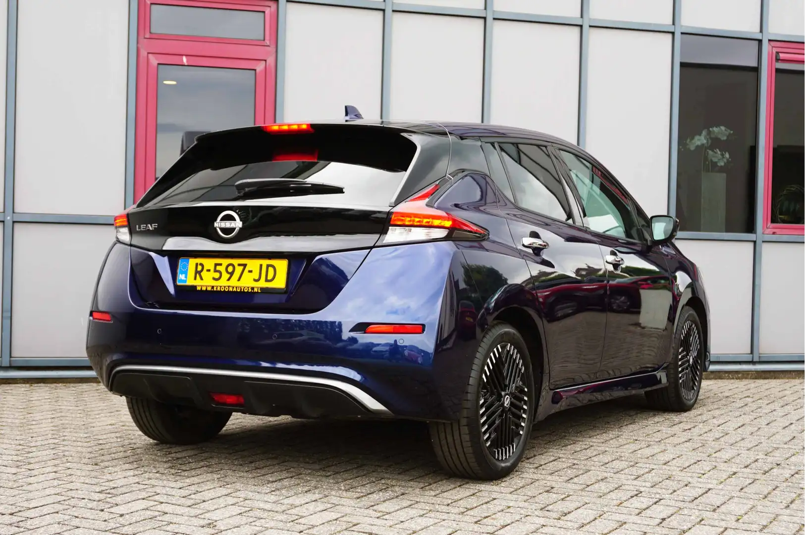 Nissan Leaf N-Connecta 40kWh SOH 91% Nieuwstaat! Blauw - 2