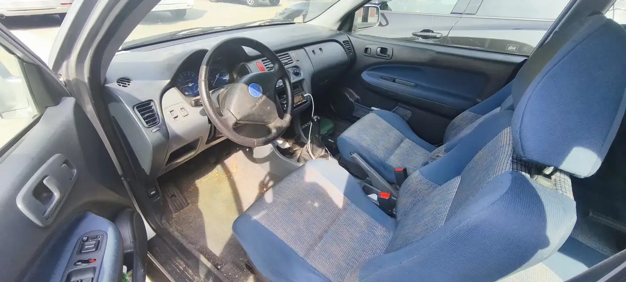 Honda HR-V 3p 1.6 c/clima 4wd, foto 2