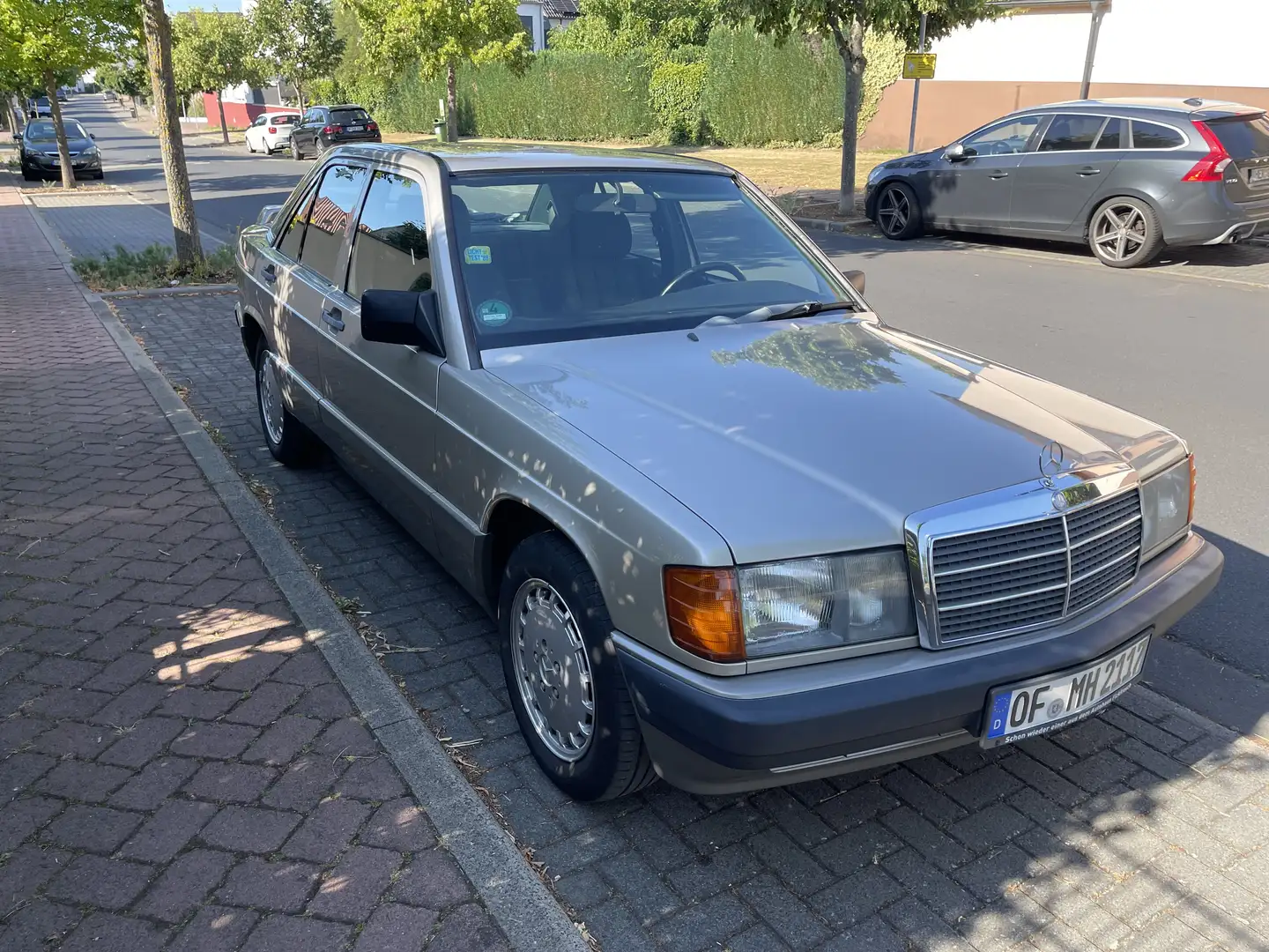 Mercedes-Benz 190 E 2.3 - 2