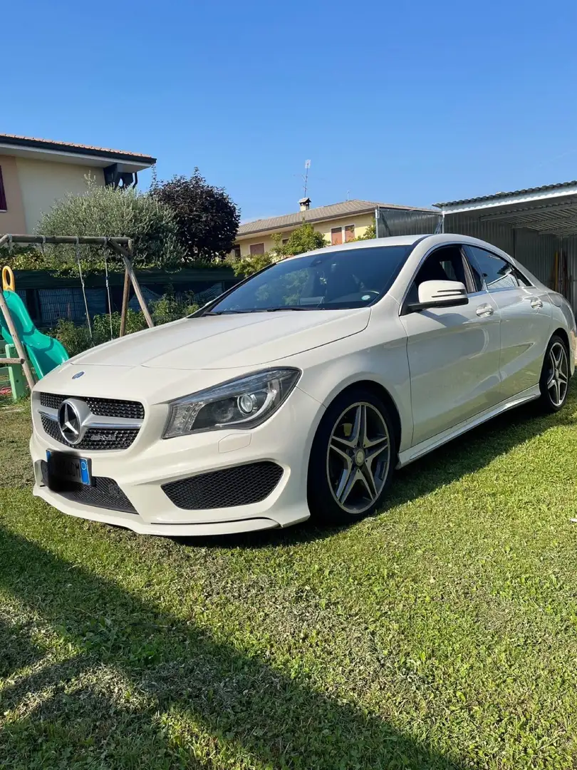 Mercedes-Benz CLA 200 d (cdi) Premium auto Alb - 1