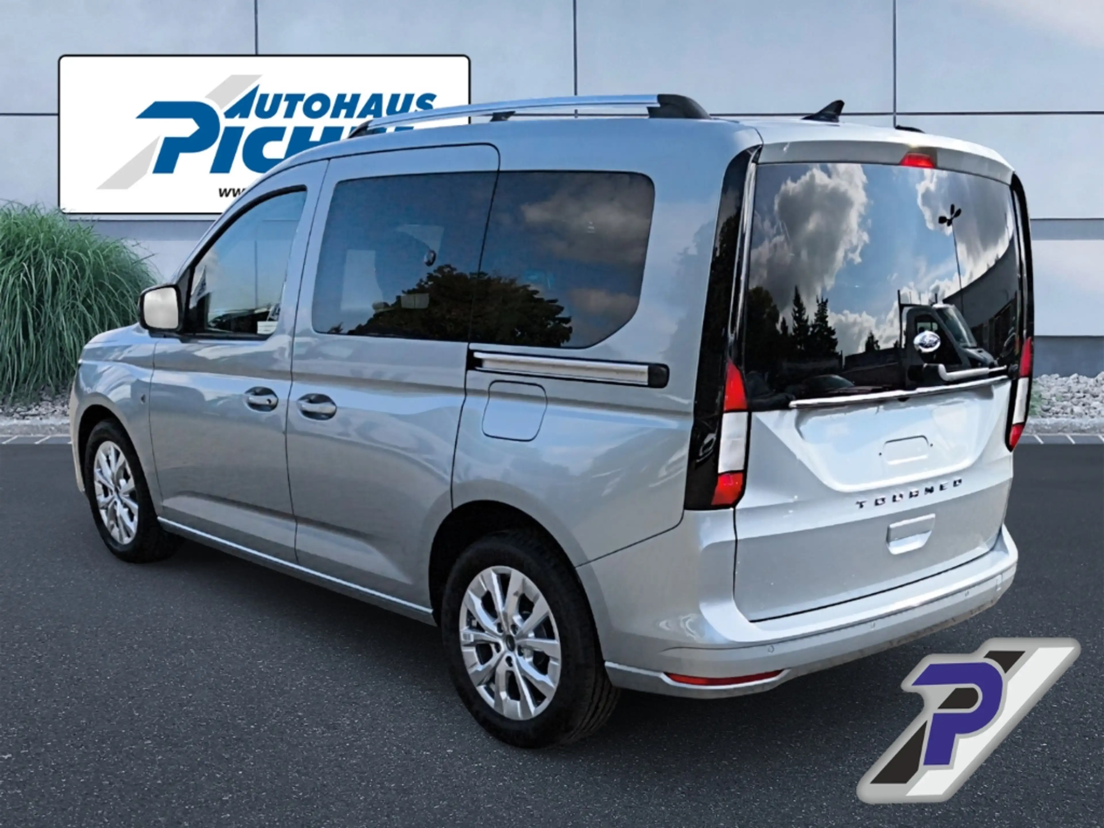 Ford Tourneo Connect Titanium L1 LM+FRONTSCHEIBENHEIZUNG+KLIMAAUTOMATIK — photo 3