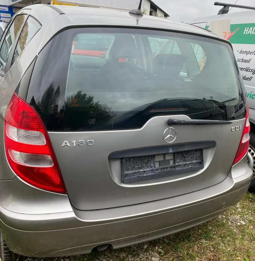 Mercedes-Benz A 180 A-Klasse Diesel  5-Türer CDI Classic Silber - 1