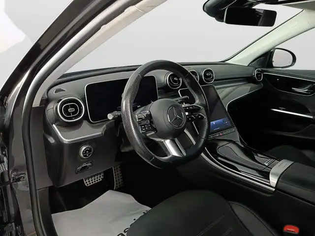 Mercedes-Benz C-Class view 7