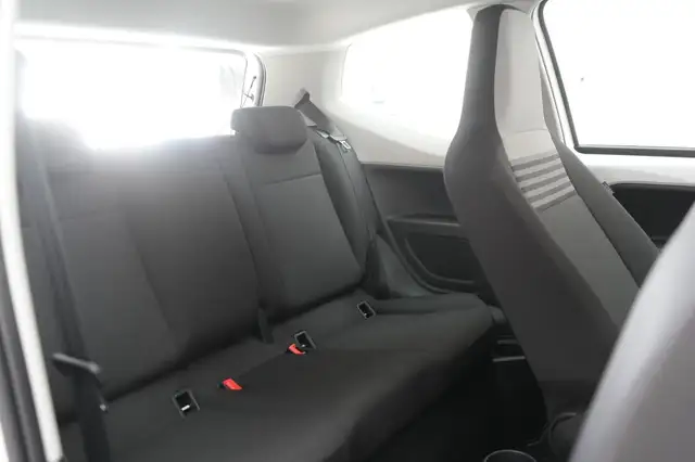 Volkswagen Up! view 8
